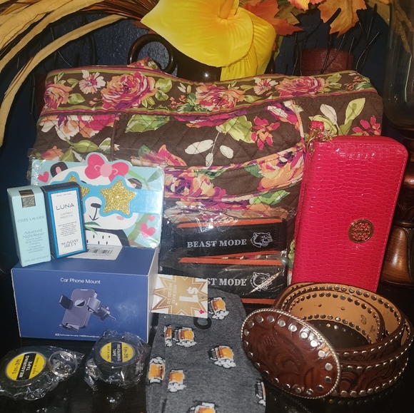 Vera Bradley Floral Tote - Picture 5 of 5